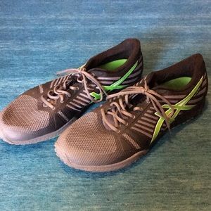 ASICS men’s running shoes